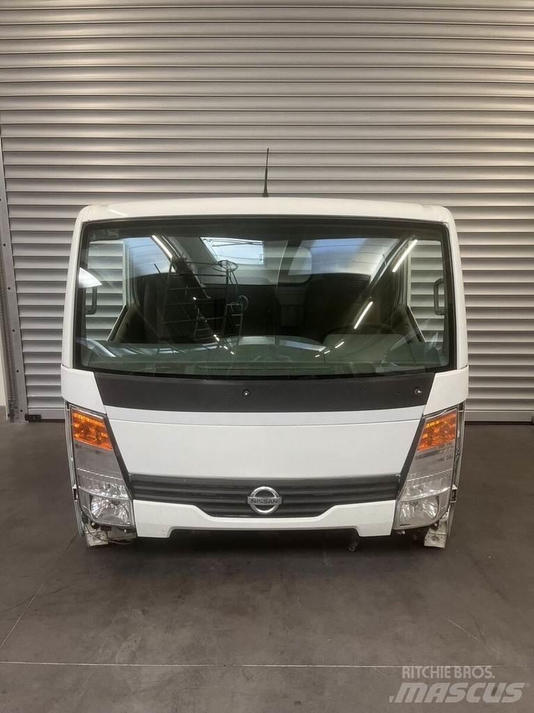 Nissan NT400 Καμπίνες και εσωτερικό