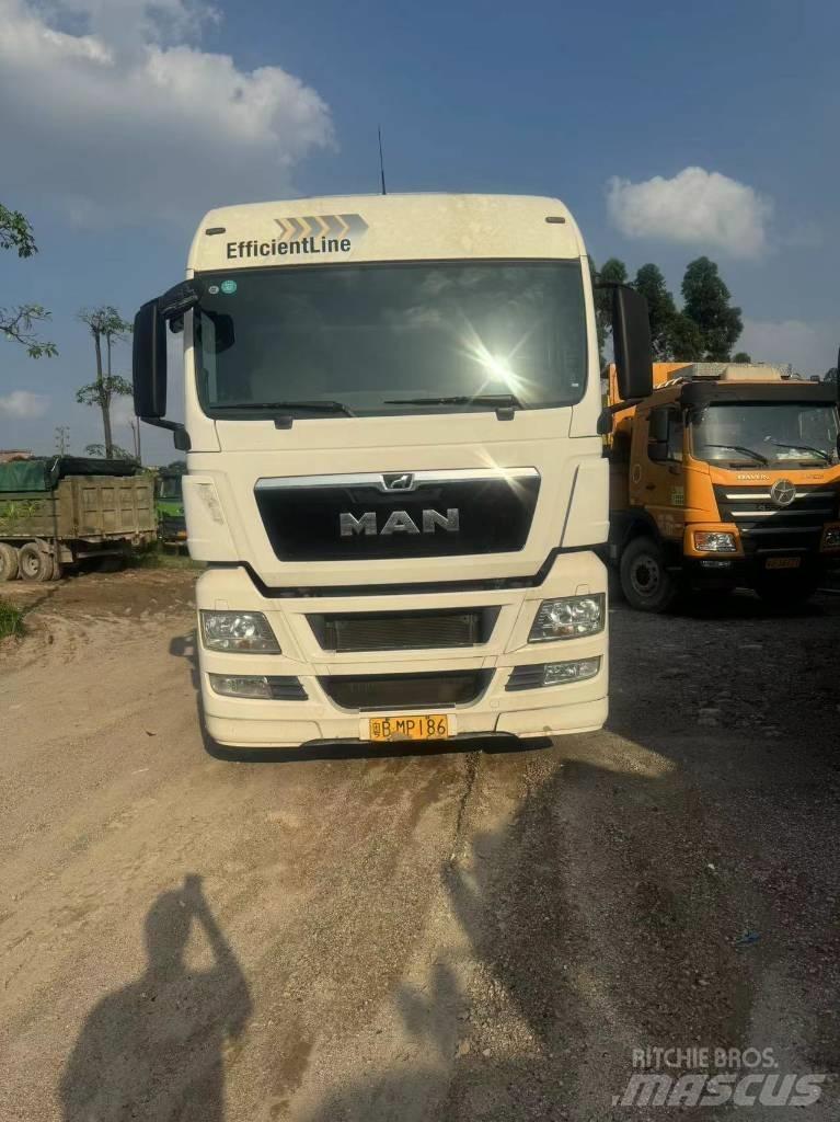 Sitrak SINOTRUCK 4x2 Τράκτορες