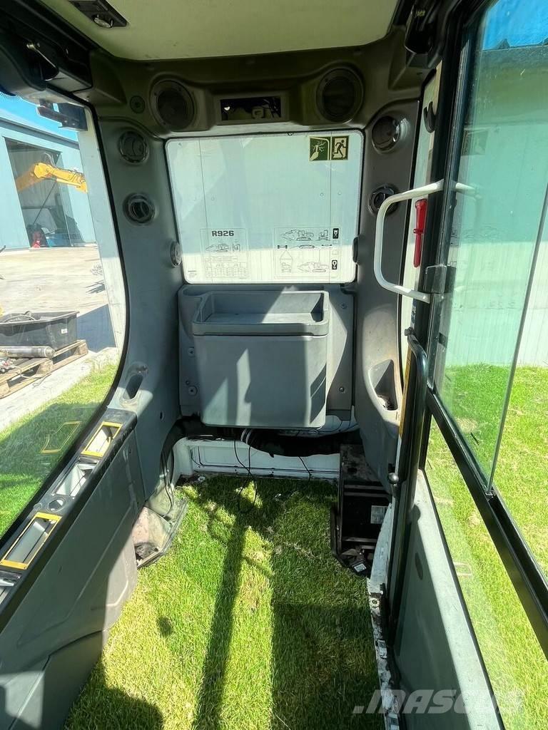 Liebherr 11407040 Καμπίνες και εσωτερικό