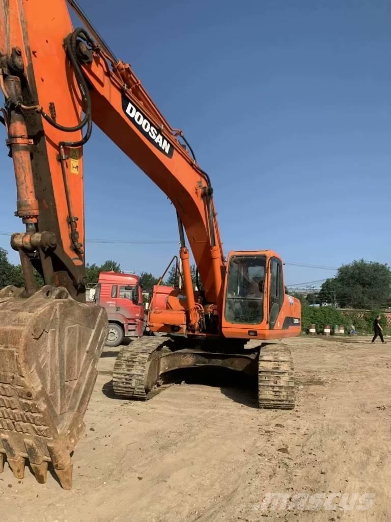 Doosan DH300 Εκσκαφείς με ερπύστριες