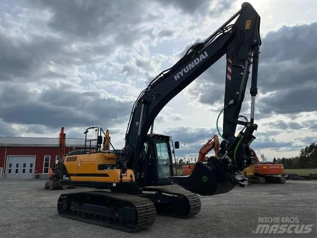 Hyundai HX 220 Εκσκαφείς με ερπύστριες