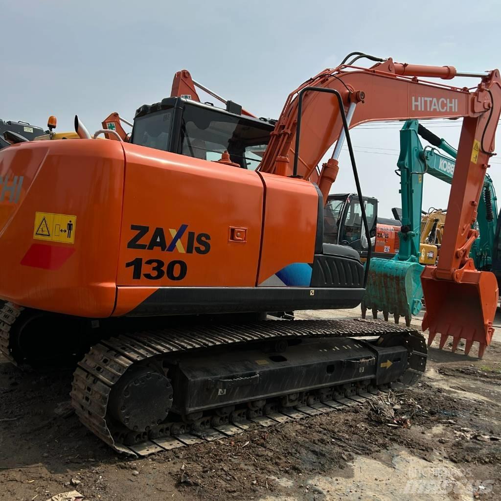 Hitachi 130 Εκσκαφείς με ερπύστριες