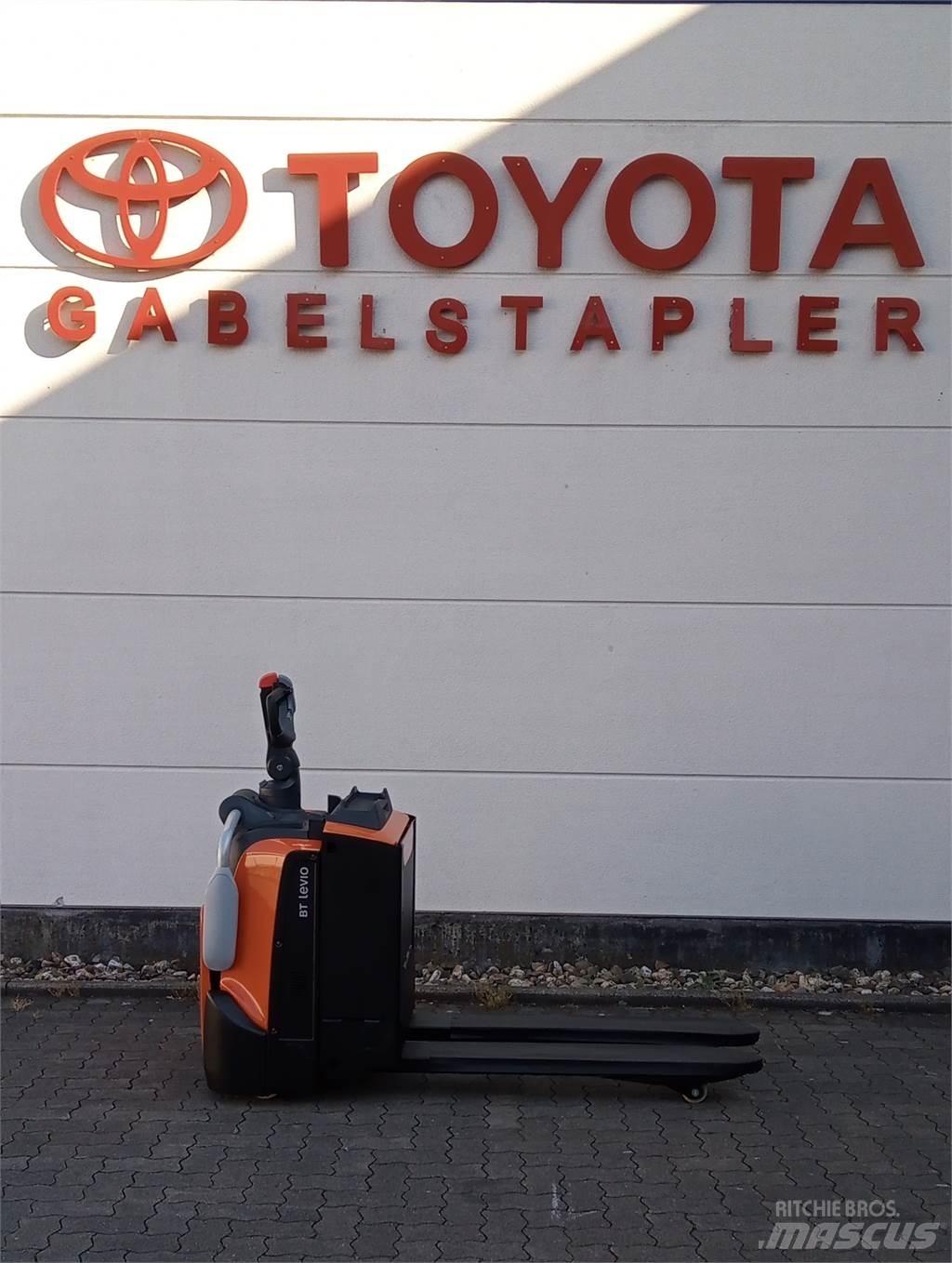 Toyota LPE200 Χειροκίνητο περονοφόρο ανυψωτικό