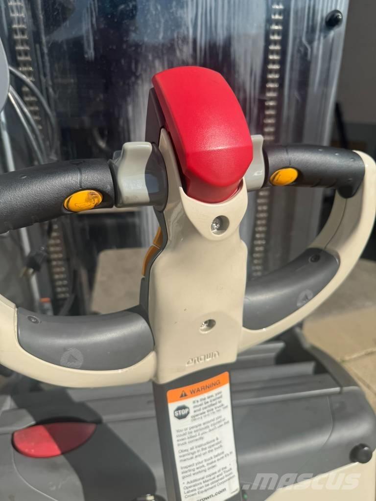 Crown ST3000-25 Ηλεκτρικά περονοφόρα ανυψωτικά κλαρκ