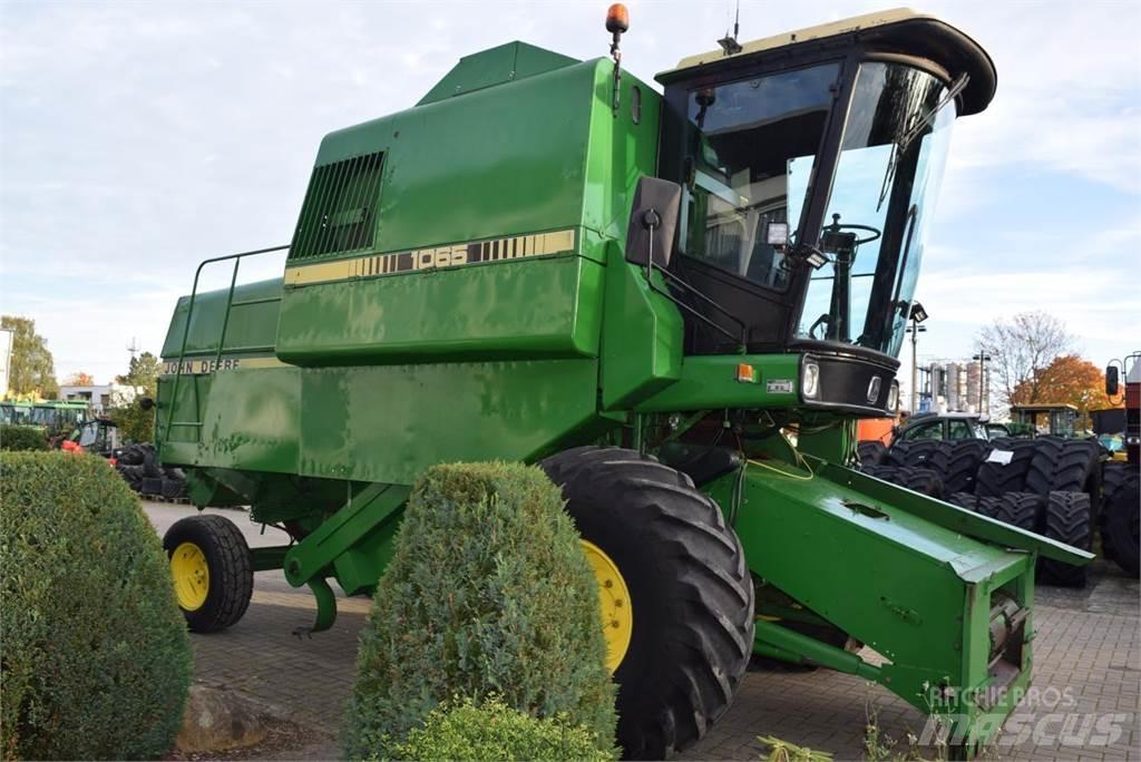 John Deere 1065 Θεριζοαλωνιστικές μηχανές