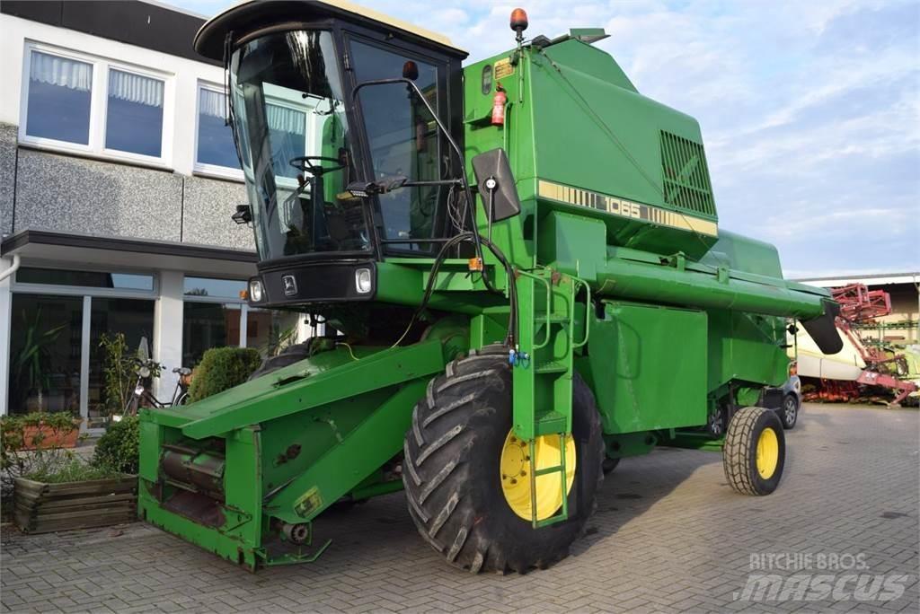 John Deere 1065 Θεριζοαλωνιστικές μηχανές