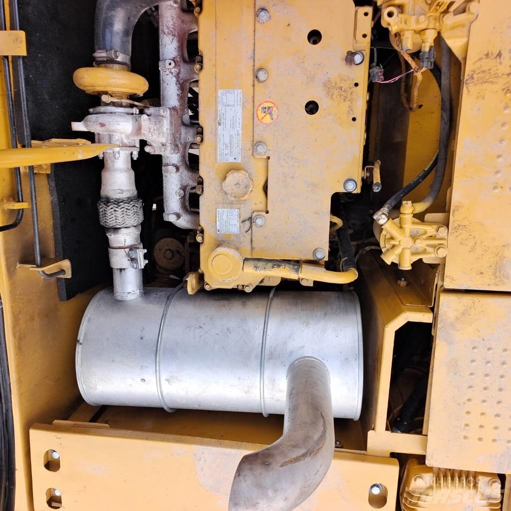 CAT 320D Εκσκαφείς με ερπύστριες