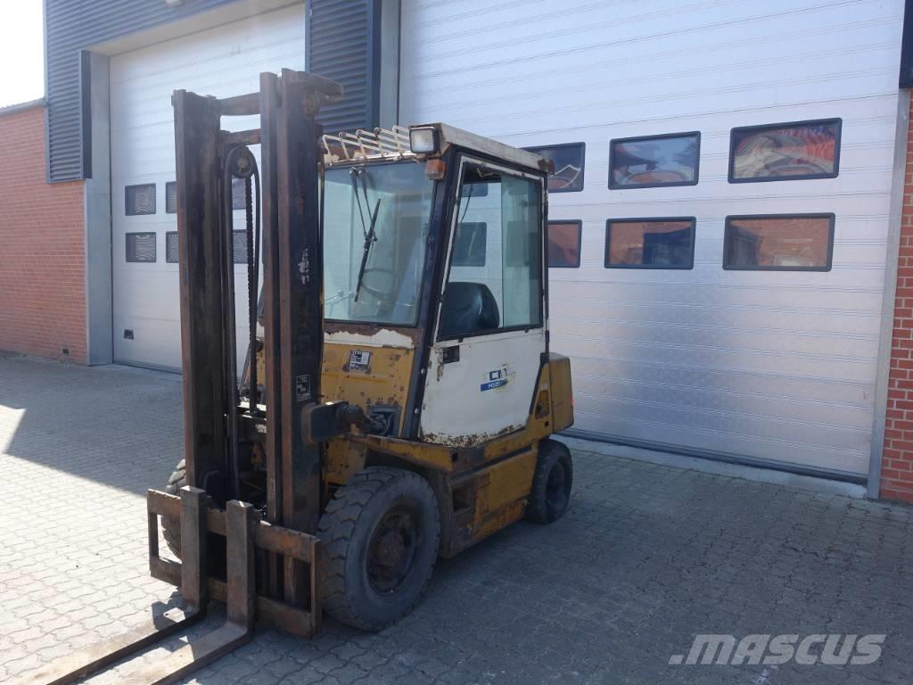 TCM FD 25 Z2 Πετρελαιοκίνητα Κλαρκ