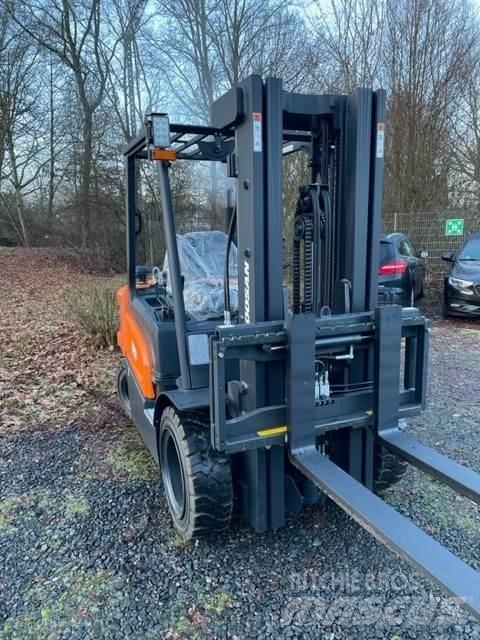 Doosan D30NXS Πετρελαιοκίνητα Κλαρκ