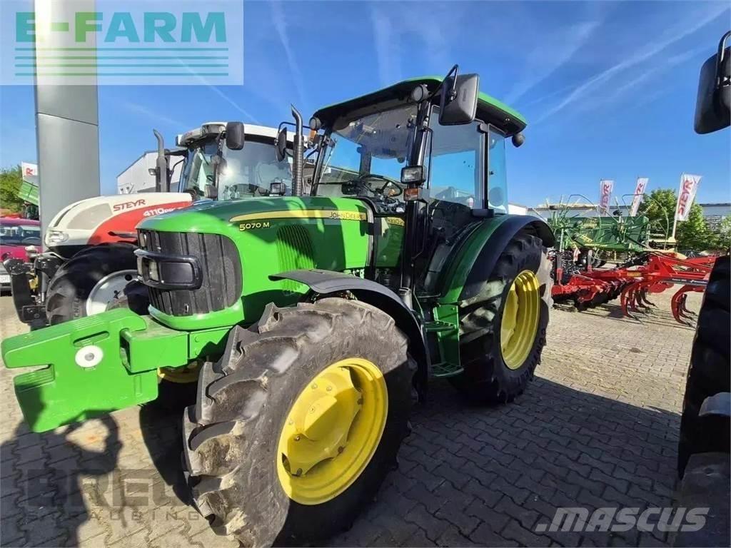 John Deere 5070 m Τρακτέρ