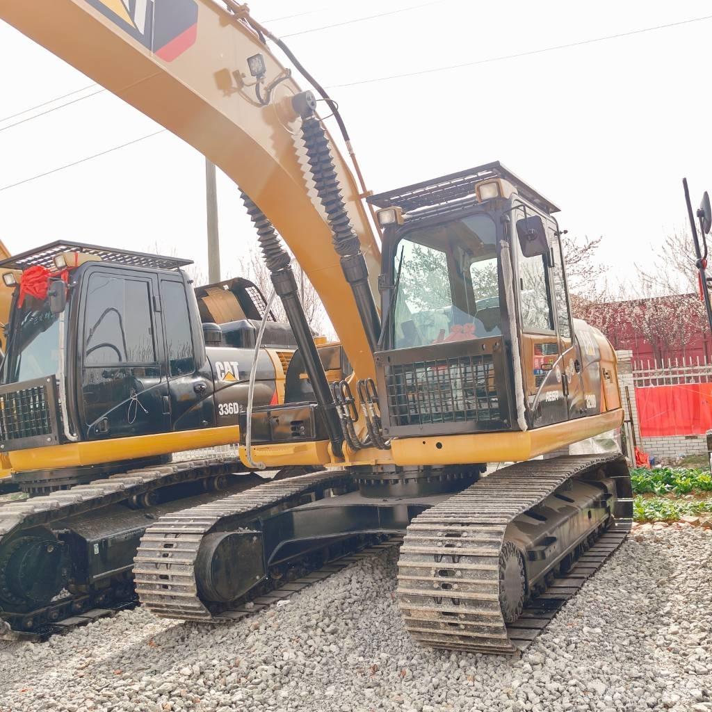 CAT 320D Εκσκαφείς με ερπύστριες