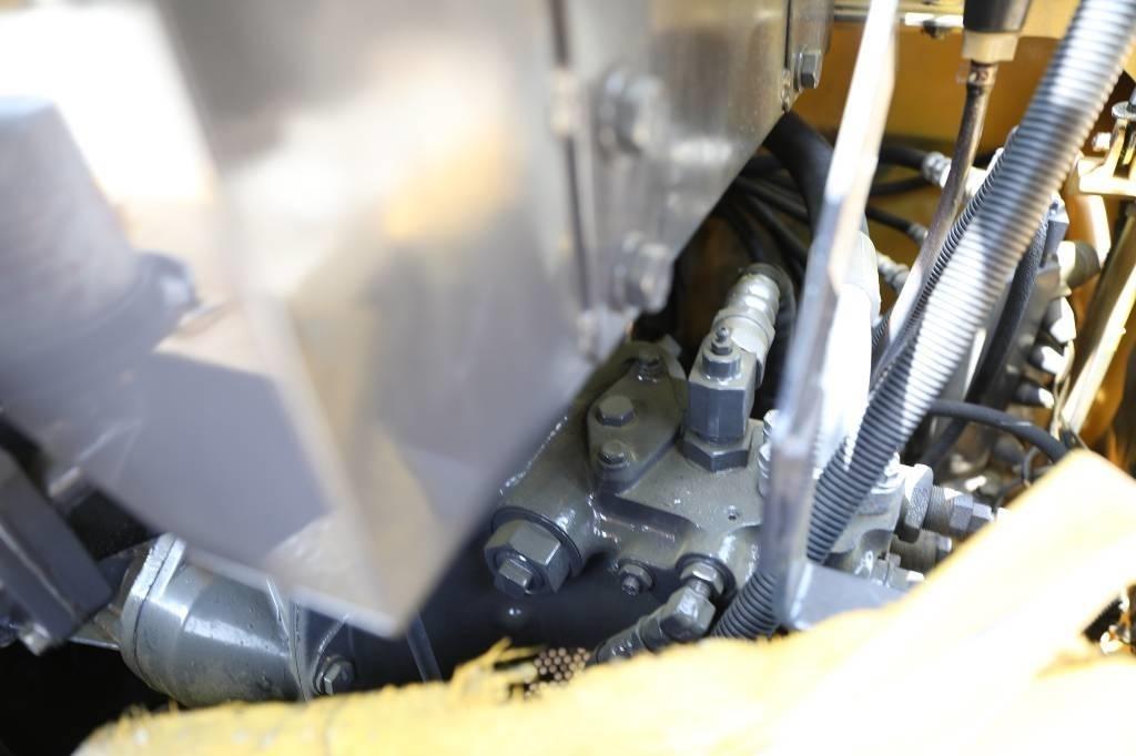 Komatsu PC 60-7 Εκσκαφάκι (διαβολάκι) < 7t