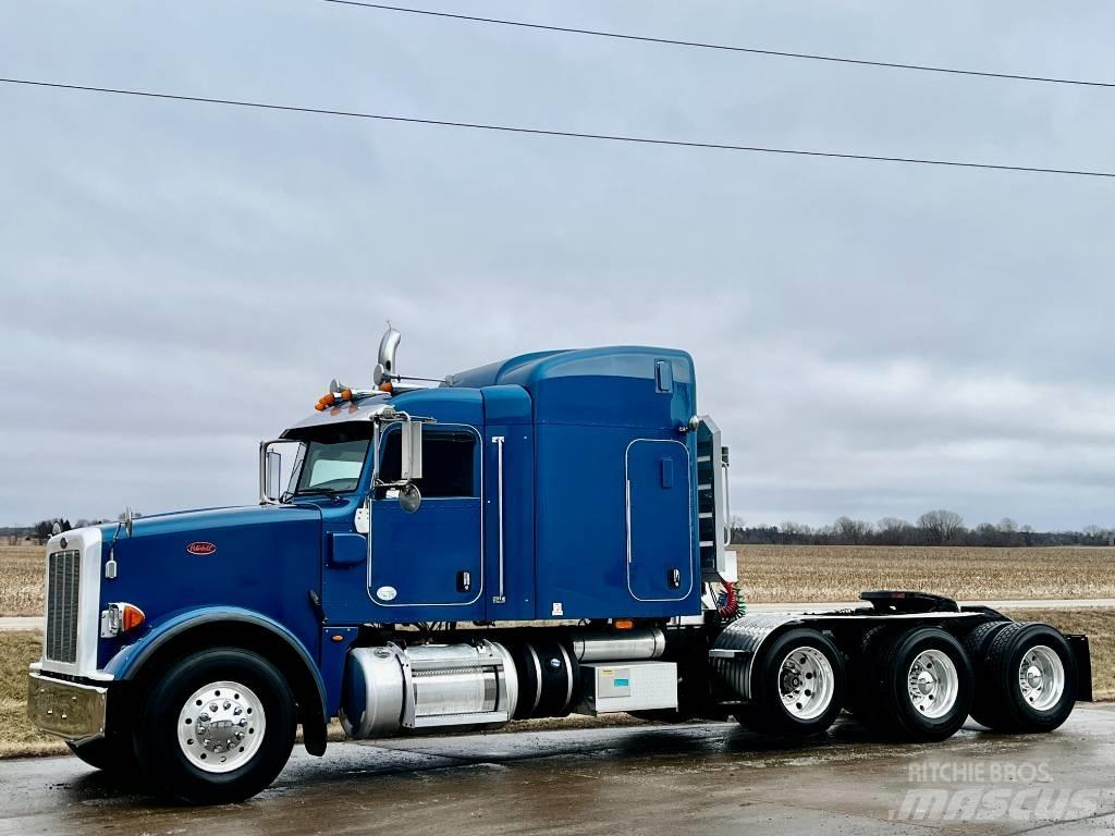 Peterbilt 367 Τράκτορες