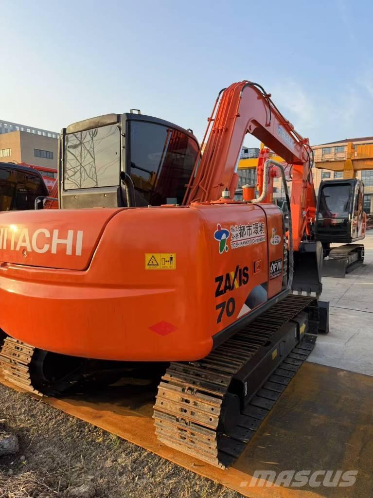 Hitachi 70 Εκσκαφείς με ερπύστριες