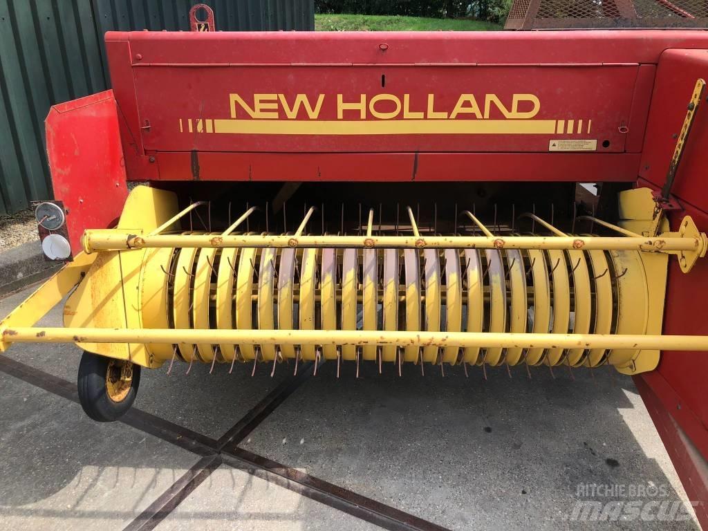 New Holland 570 Πρέσες τετράγωνων δεμάτων