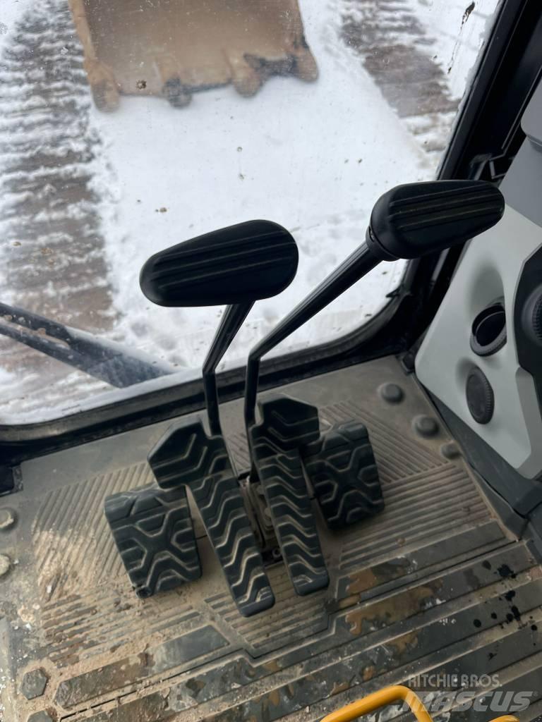 CAT 374-07B Εκσκαφείς με ερπύστριες