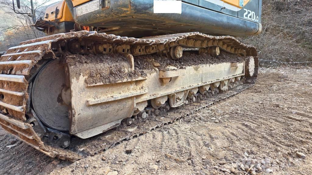 Hyundai Robex 220 LC Εκσκαφείς με ερπύστριες