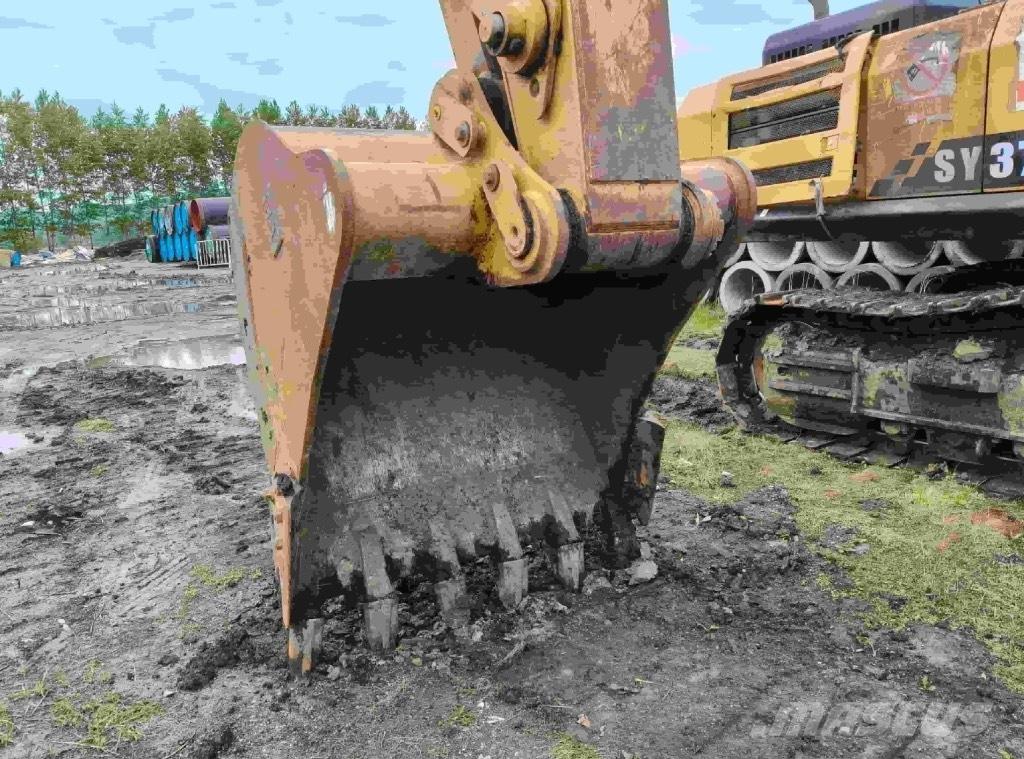 CAT 326 Εκσκαφείς με ερπύστριες