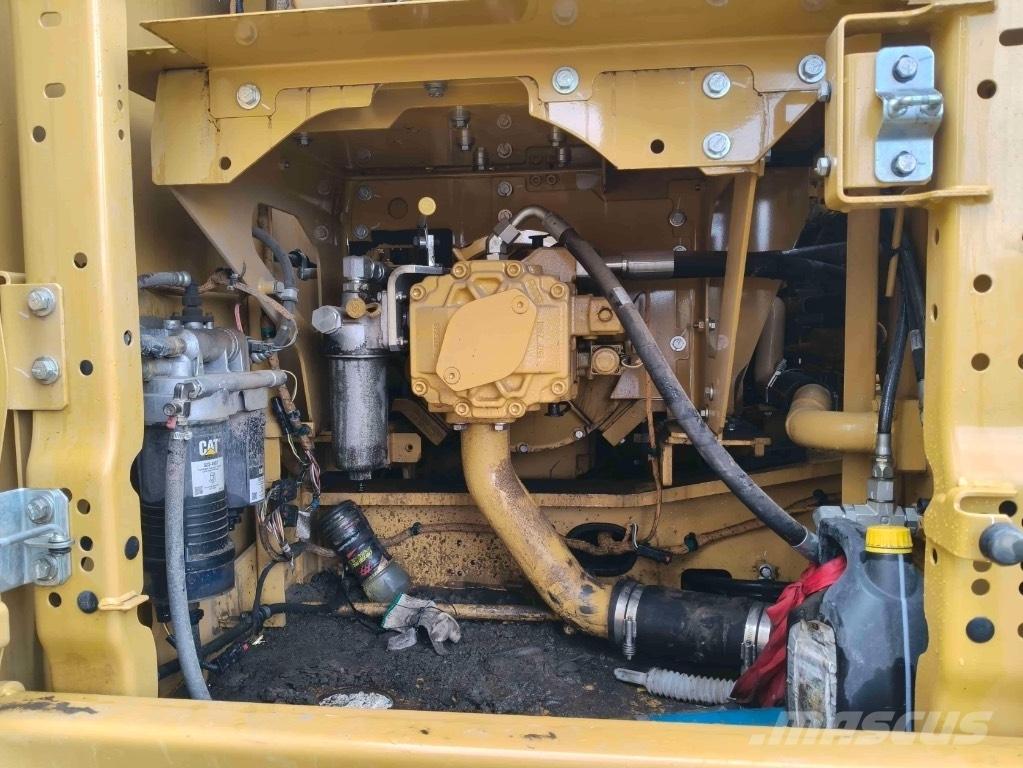 CAT 326 Εκσκαφείς με ερπύστριες