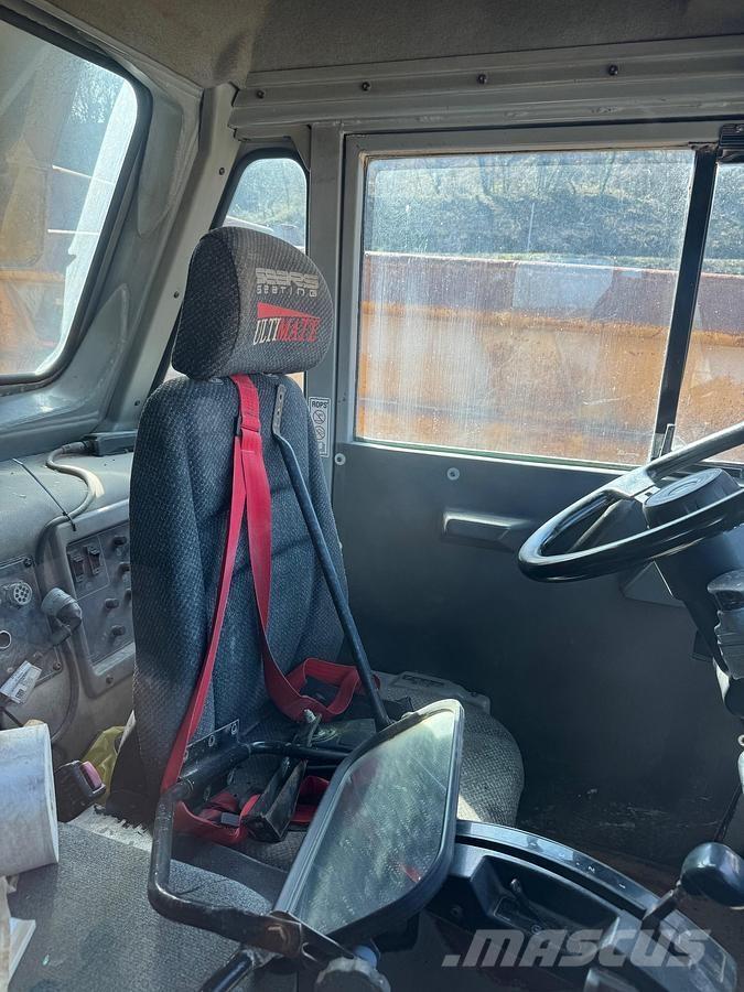 CAT 769D Καμπίνες και εσωτερικό