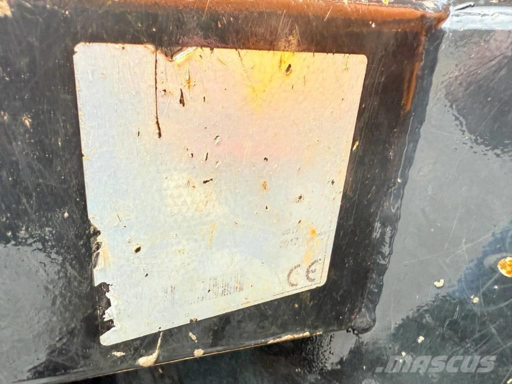 JCB 6 T Dumpers εργοταξίου