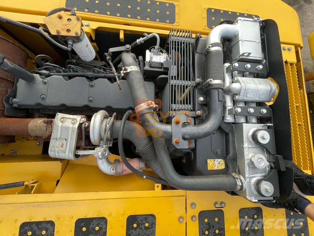 Komatsu PC 240-8 Εκσκαφείς με ερπύστριες