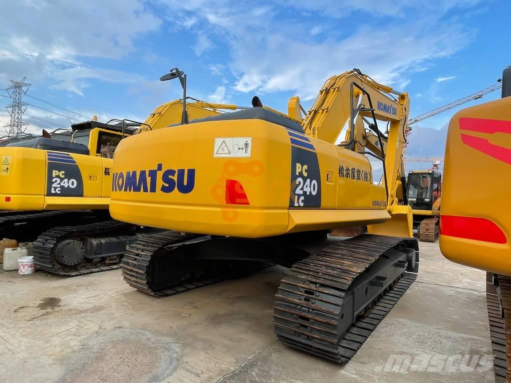 Komatsu PC 240-8 Εκσκαφείς με ερπύστριες