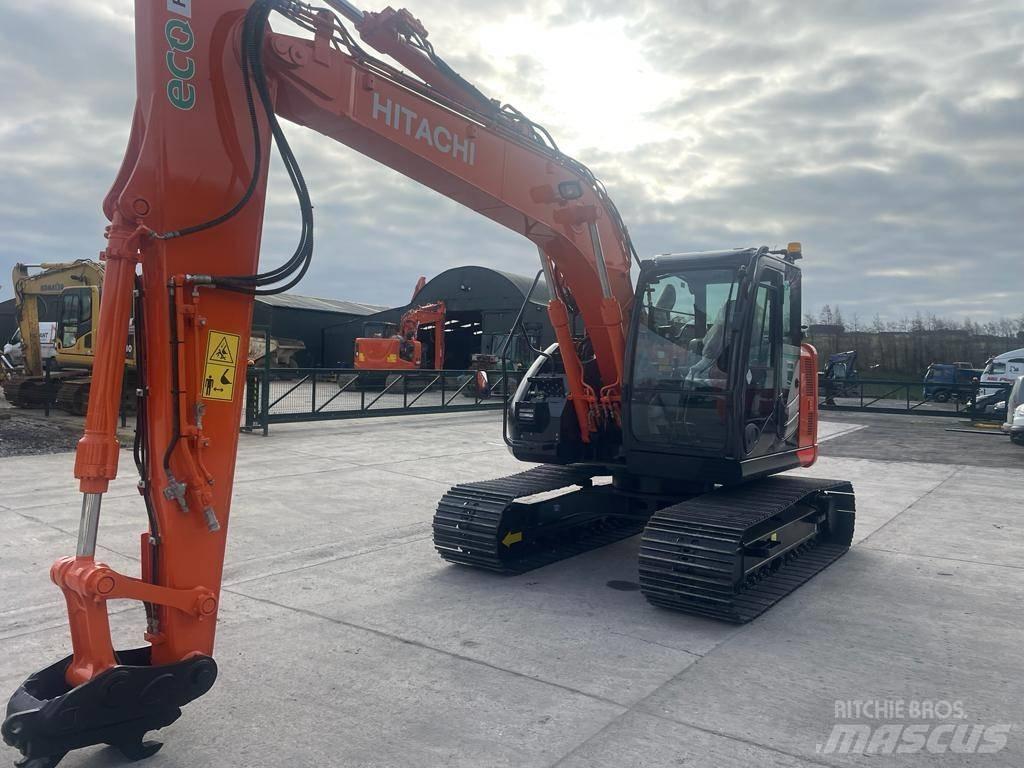 Hitachi ZX 135 US-6 Εκσκαφείς με ερπύστριες