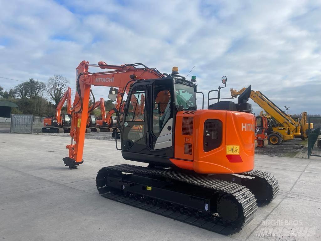 Hitachi ZX 135 US-6 Εκσκαφείς με ερπύστριες