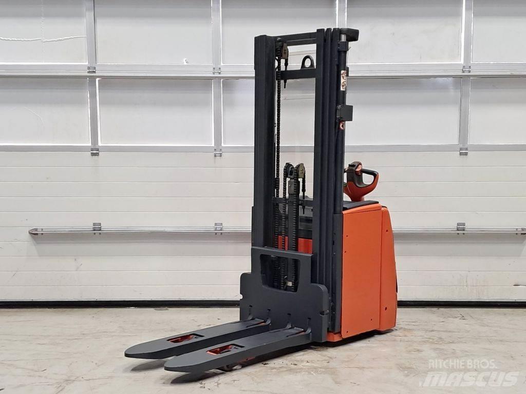 Linde L20 Παλετοφόρα πεζού χειριστή με ιστό