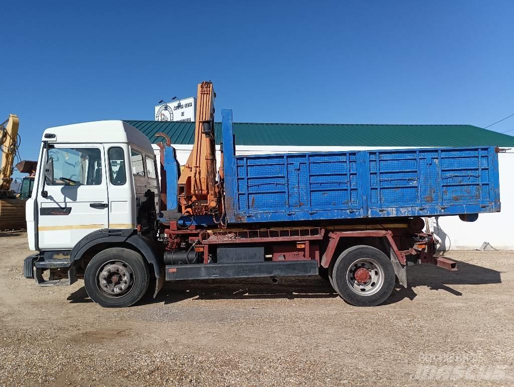 Renault M 210 Φορτηγά με γερανό & γάτζο