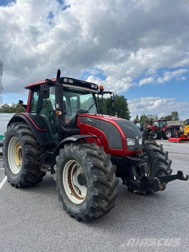 Valtra N 141 Τρακτέρ