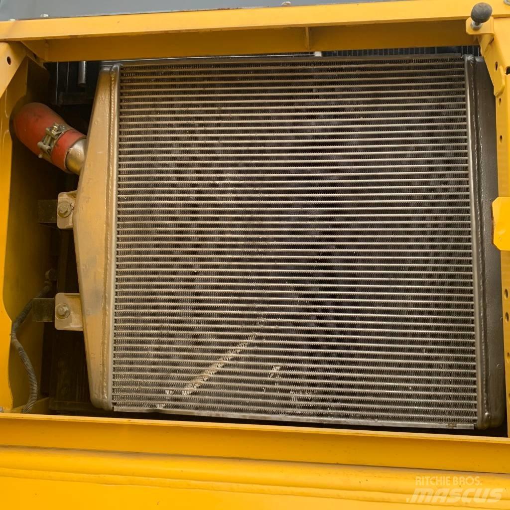 Komatsu PC450-8 Εκσκαφείς με ερπύστριες