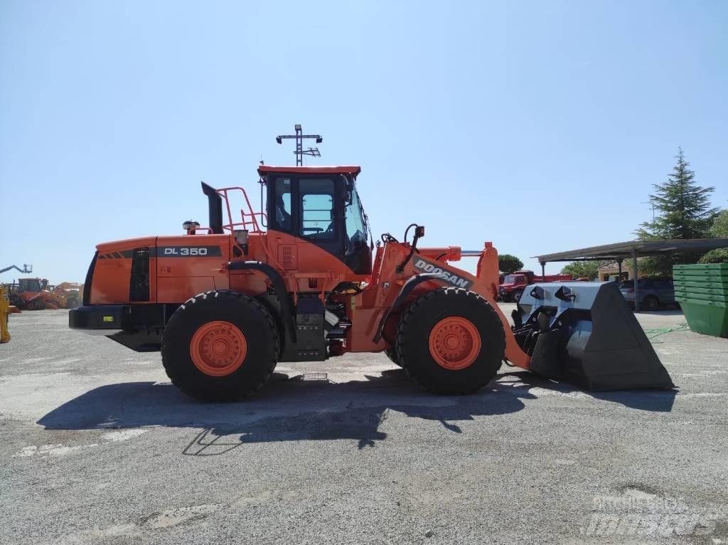 Doosan DL 350-5 Φορτωτές με λάστιχα (Τροχοφόροι)