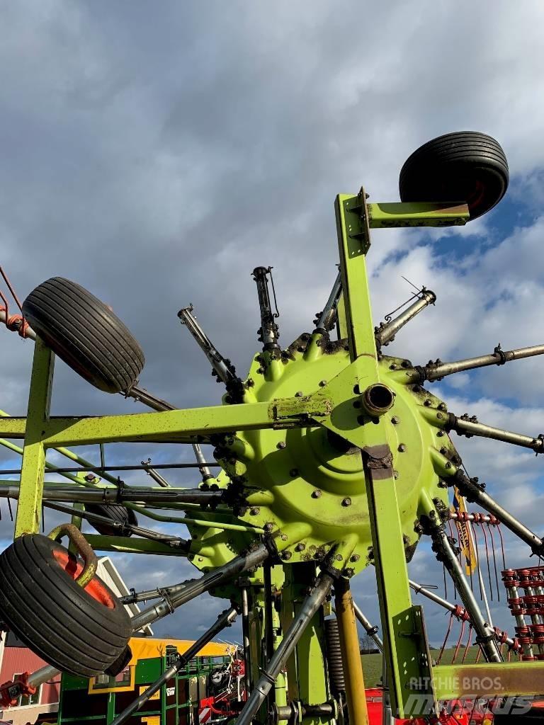 CLAAS 880 L Τσουγκράνες και χορτοξηραντικές μηχανές