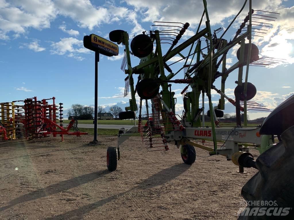 CLAAS 880 L Τσουγκράνες και χορτοξηραντικές μηχανές