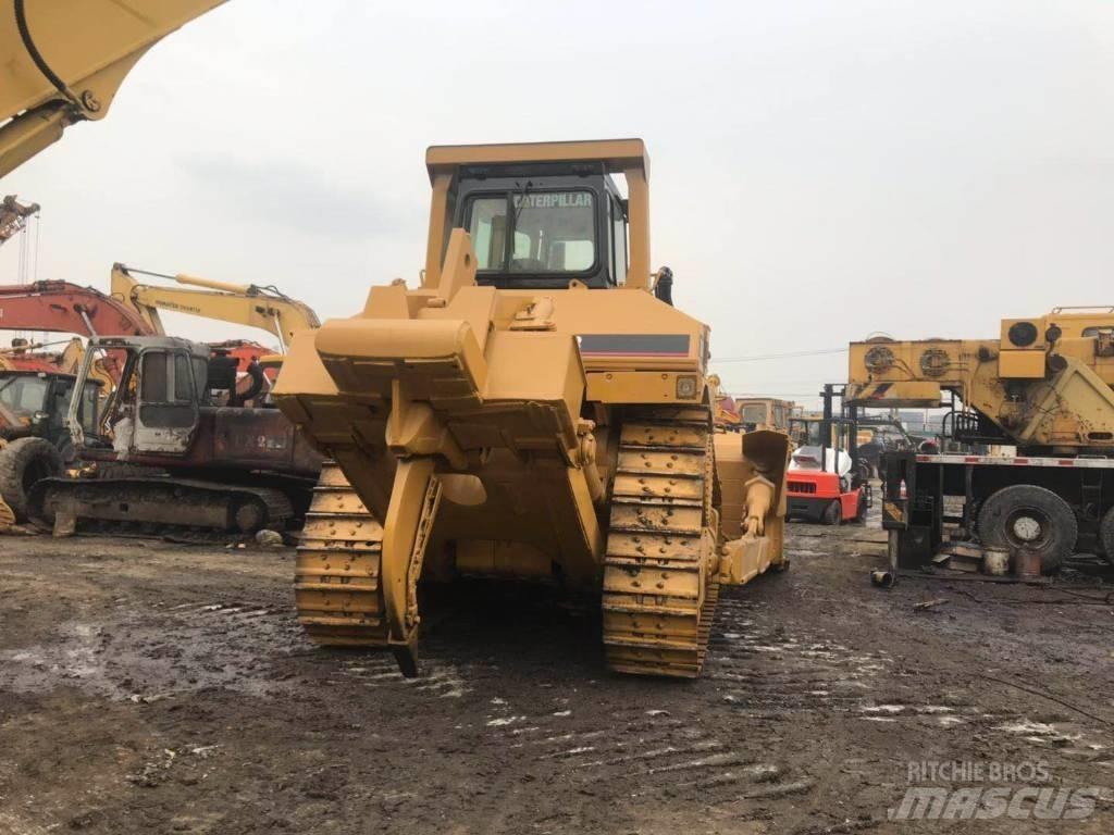 CAT D8N Μπουλντόζες με ερπύστριες