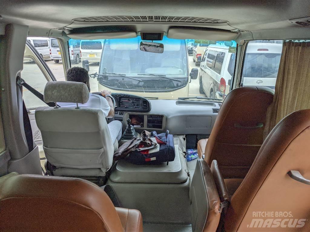 Toyota Coaster Bus Μίνι λεωφορεία
