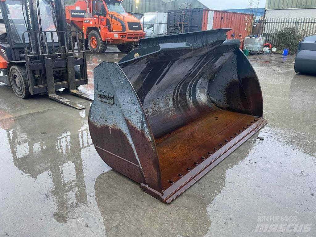 Doosan DL 280-5 Κουβάδες