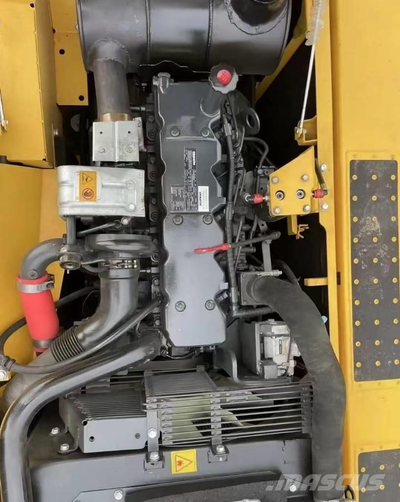 Komatsu PC 240 Εκσκαφείς με ερπύστριες