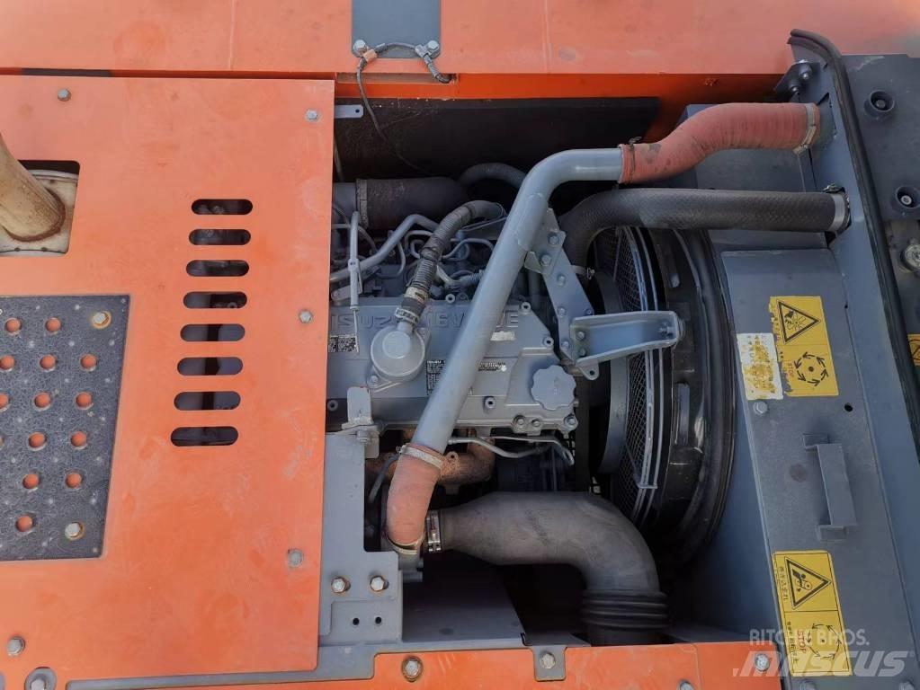 Hitachi ZX 240 Εκσκαφείς με ερπύστριες