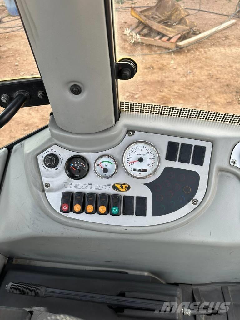  VF VENIERI 823E Εκσκαφείς Φορτωτές τύπου JCB