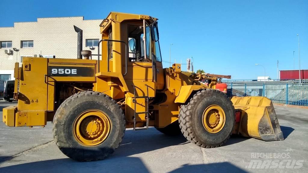 CAT 950E Φορτωτές με λάστιχα (Τροχοφόροι)