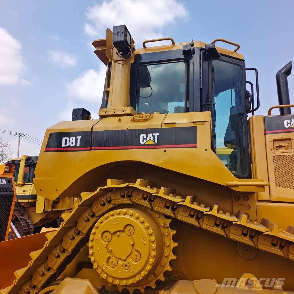 CAT D 8 T Μπουλντόζες με ερπύστριες