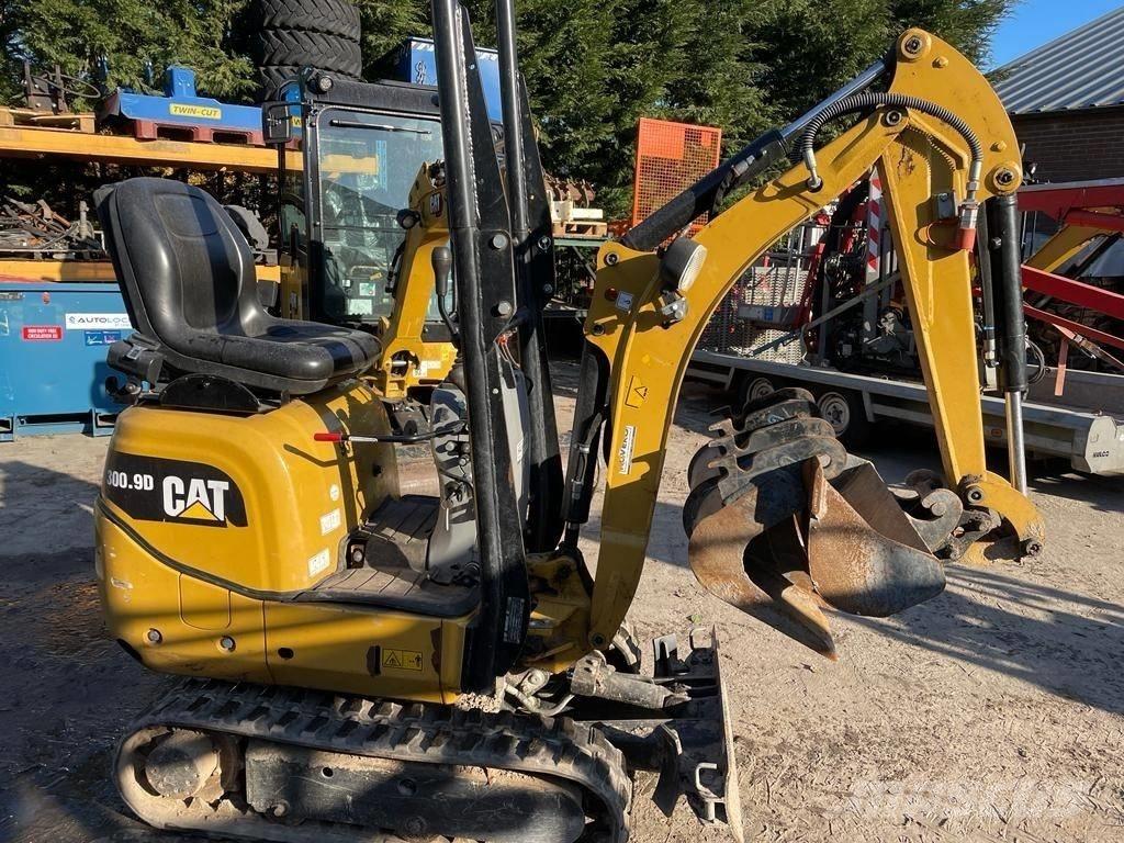 CAT 300.9 D Εκσκαφάκι (διαβολάκι) < 7t