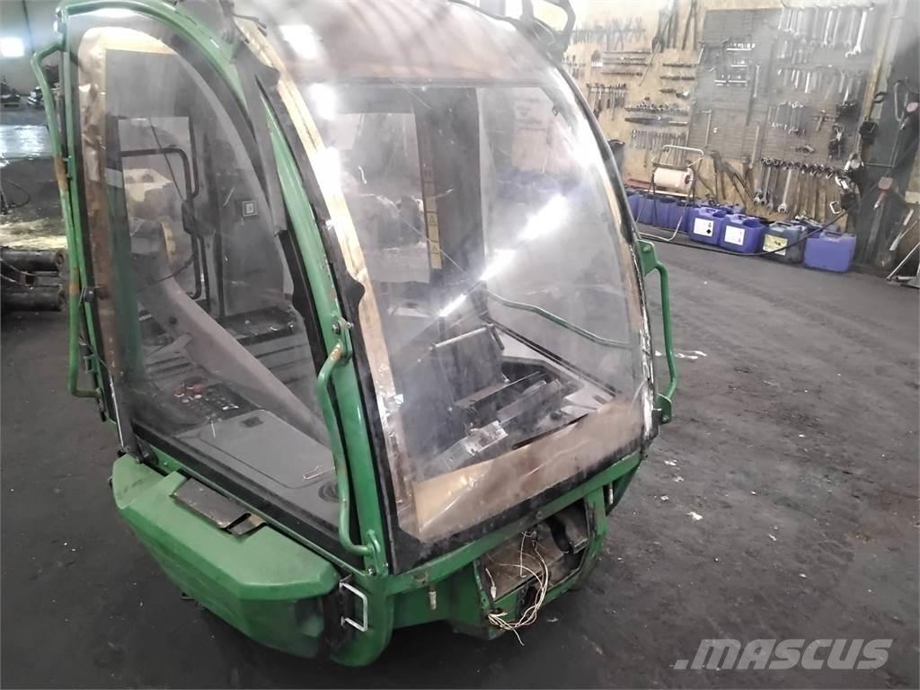 John Deere 1270E Καμπίνες και εσωτερικό