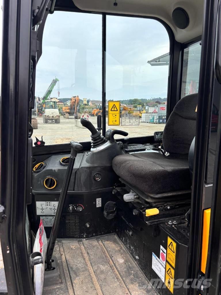 JCB 19 C-1 Εκσκαφάκι (διαβολάκι) < 7t