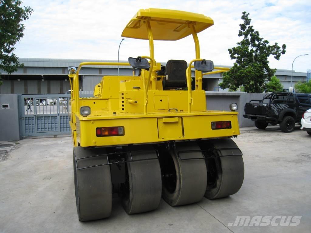 Sakai TZ 701 Κύλινδροι με επίσωτρα με αέρα