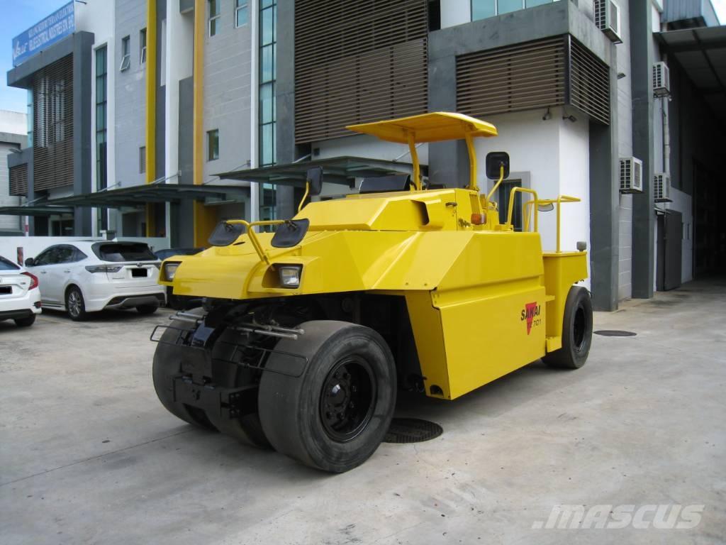 Sakai TZ 701 Κύλινδροι με επίσωτρα με αέρα