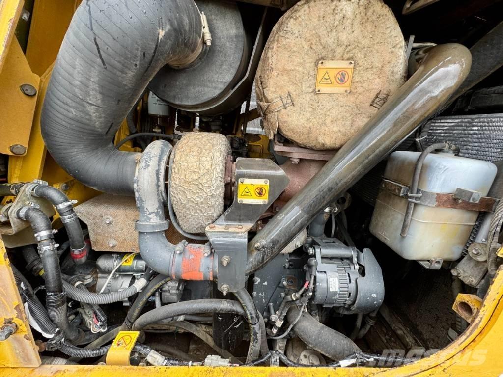 Komatsu D 65 WX-16 Μπουλντόζες με ερπύστριες